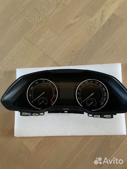 Панель приборов skoda superb 3