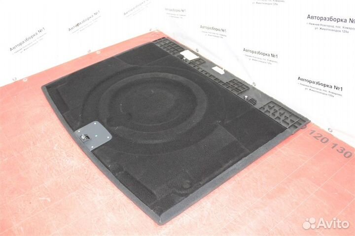 Обшивка багажника Volkswagen Touareg 2010