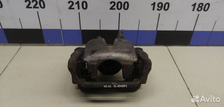 Суппорт задний правый Avensis II 2003-2008