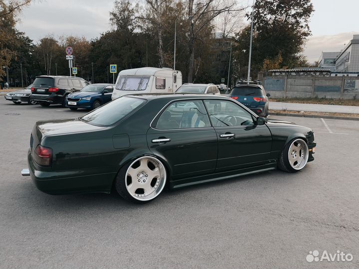 Nissan Cedric 3.0 AT, 1990, 330 000 км