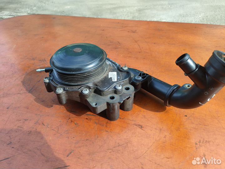 Водяной насос MB om651 2.2 CDI ML166 E212 C205