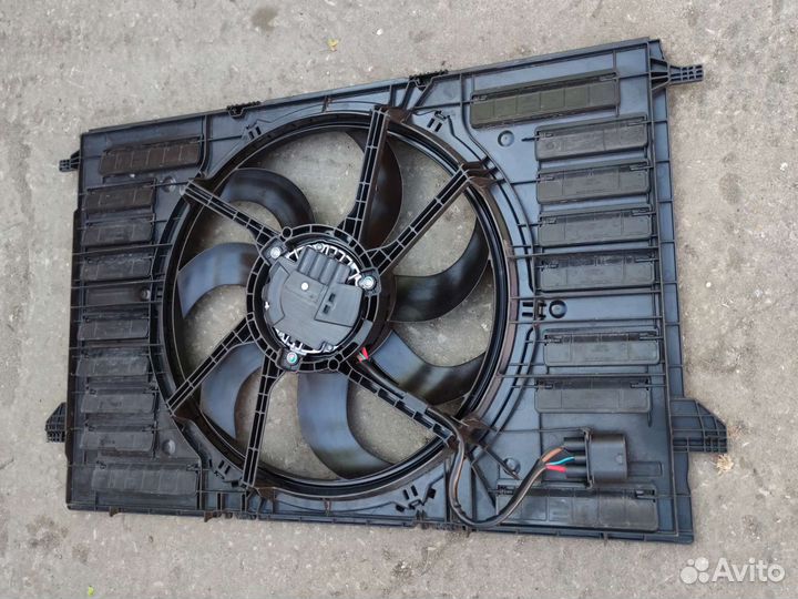 Диффузор вентилятора Audi A4 B9