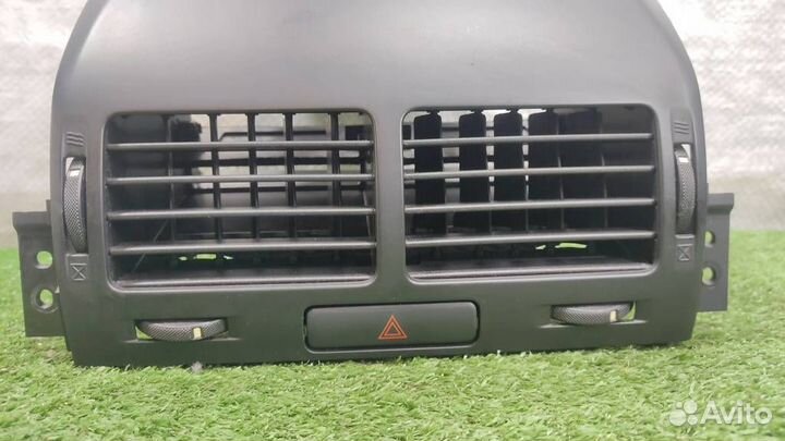 Дефлектор торпедо центральный Suzuki Grand Vitara