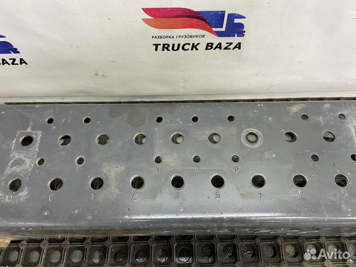 21668230 Траверса рамы