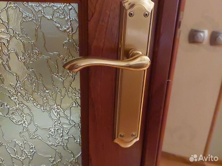 Межкомнатные двери бу. Прозводство Испания