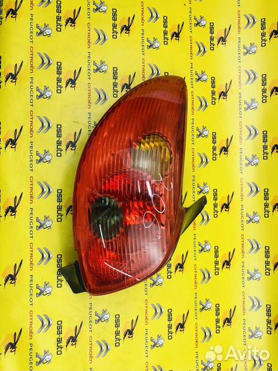 Фонарь задний левый peugeot 206