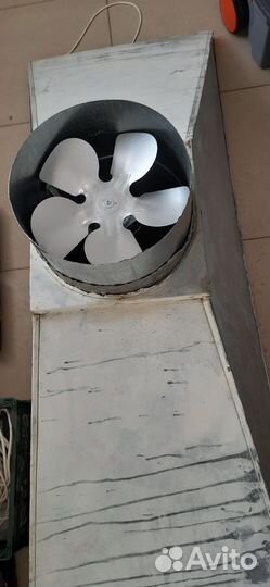 Вытяжной зонт с канальным вентилятором