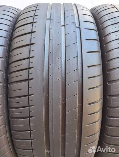 Michelin Pilot Sport 3 235/45 R18 98Y