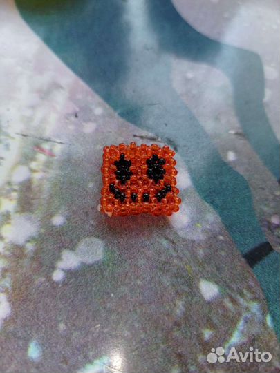 Фигурка из бисера