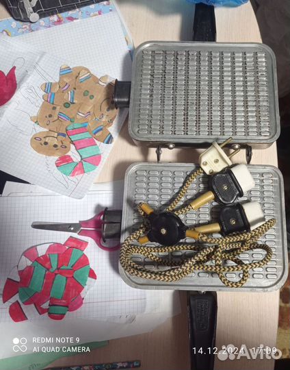 Электровафельница