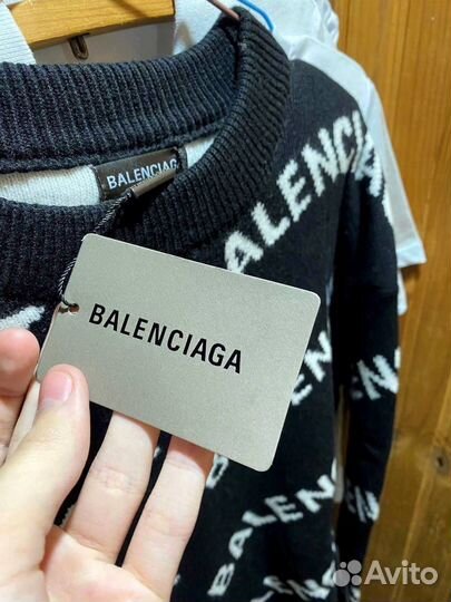 Свитер balenciaga