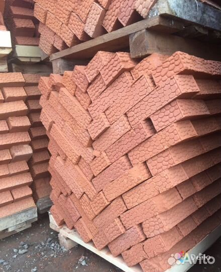 Кирпич Воткинский цокольный полнотелый м-125