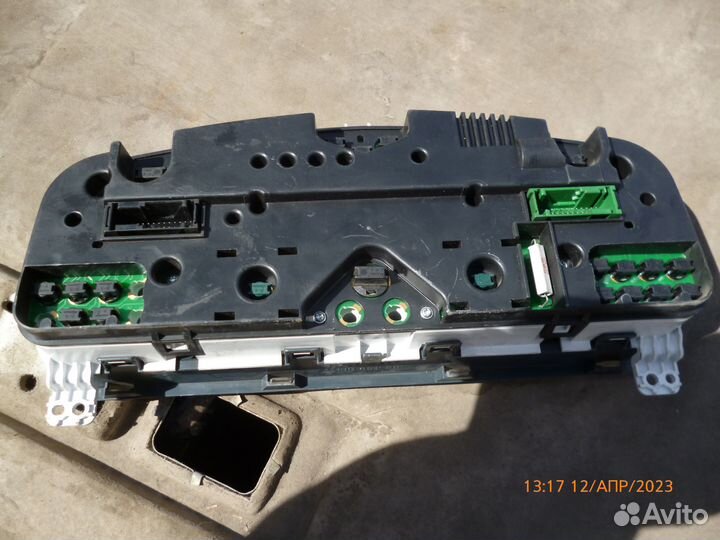 Приборы тойота авенсис 2000г. дизель