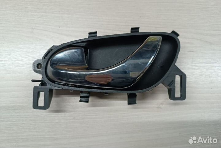 Салонная ручка двери Nissan Qashqai J11 806714EA1A