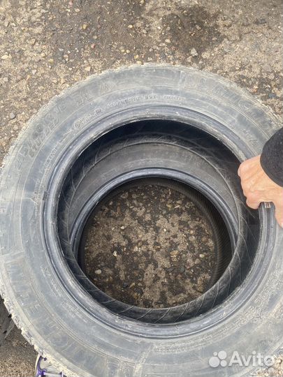 Michelin X-Ice North 215/60 R16