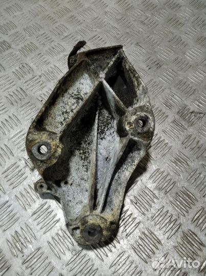 Кронштейн двигателя Bmw X5 e70 2007-2013