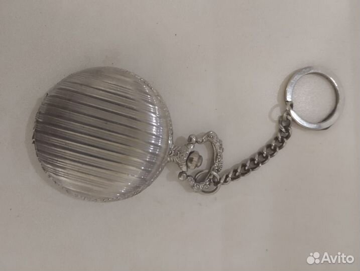 Карманные часы кварцевые