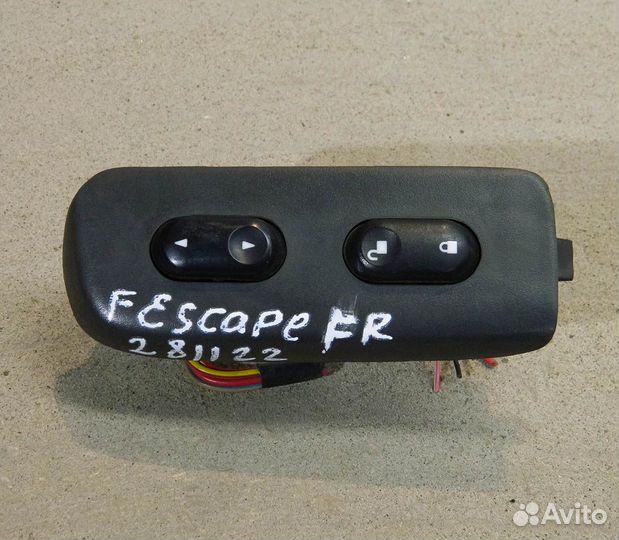 Кнопка стеклоподъемника передняя правая Ford Escap