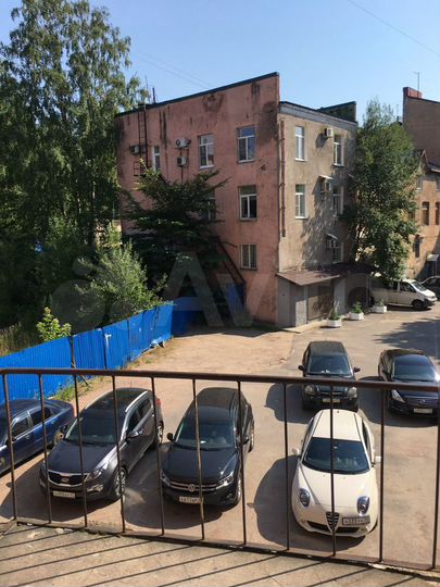 Комната 18 м² в 6-к., 2/5 эт.