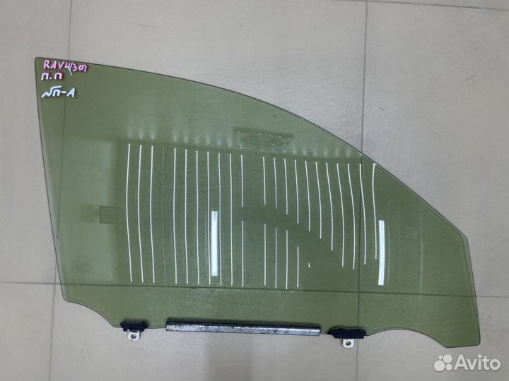 Стекло двери Toyota RAV4 (30)