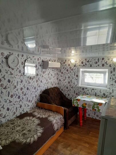 Дом 30 м² на участке 5 сот.