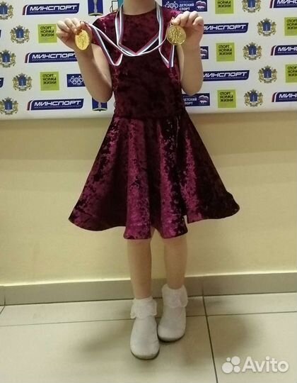 Рейтинговое платье для бальных танцев