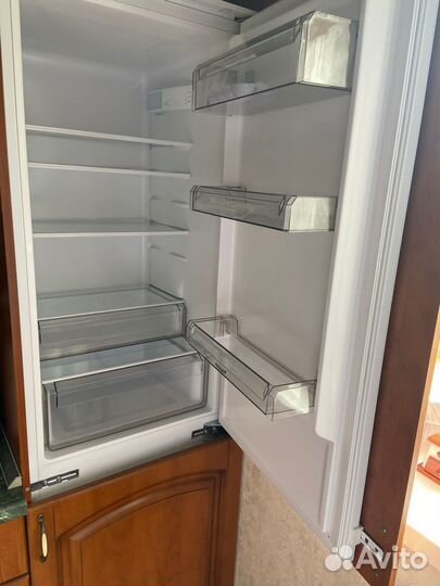 Встраиваемый холодильник бу