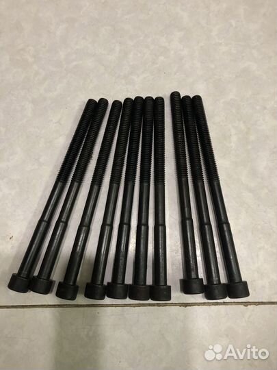 Болты головки комплект двсG4FC