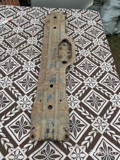 Поперечная балка kia Sportage 1