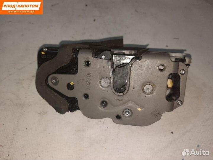 Замок двери передней левой Opel Astra J 13579518