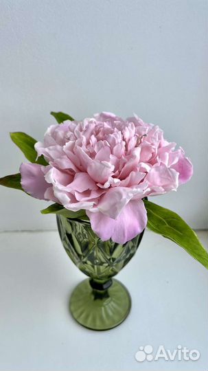 Пион в бокале с имитацией воды(эпоксидная смола)