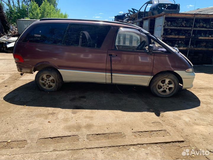 В разборе Toyota estima