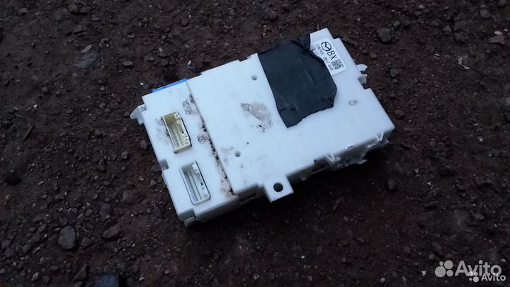 Блок BCM Mazda 3 BL