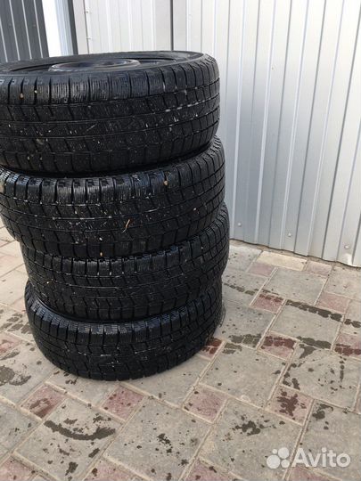Hankook Winter I'Cept IZ2 205/60 R16 92T