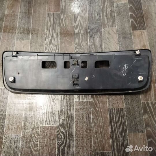 Накладка крышки багажника Nissan Primera 2002-2008