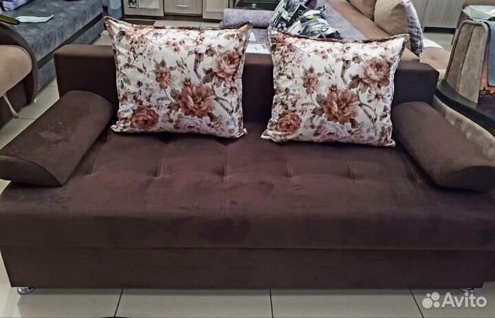 Диван в спальню