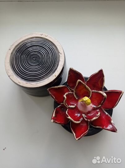 Керамическая баночка шкатулка Лилия с Дюймовочкой