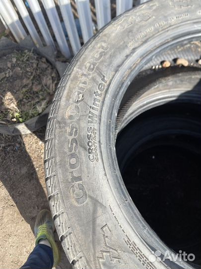Continental ContiCrossContact AT 225/55 R19