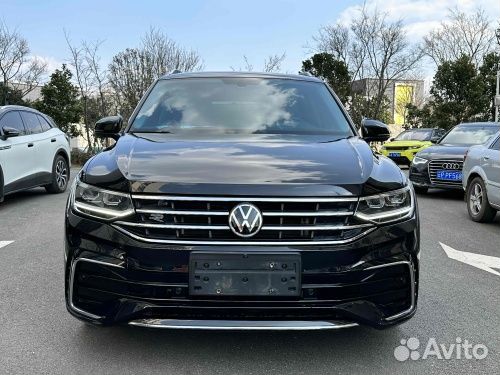 Volkswagen Tiguan L 2.0 AMT, 2021, 43 850 км