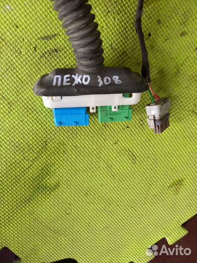 Проводка (коса) передней правой двери Пежо 308