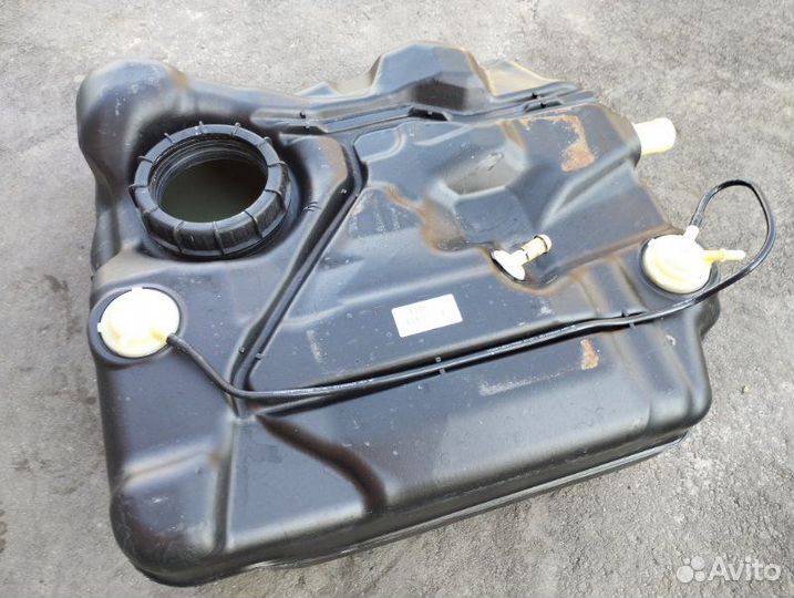 Бак топливный Ford Focus хэтчбек 2010