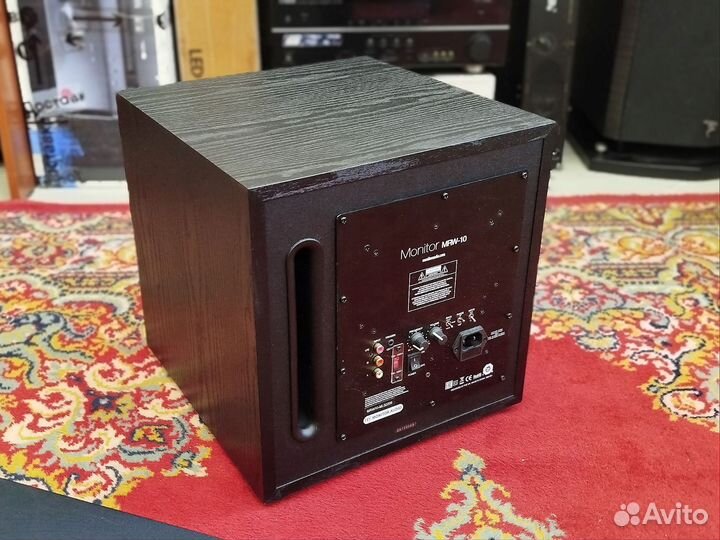 Сабвуфер Monitor Audio MRW-10