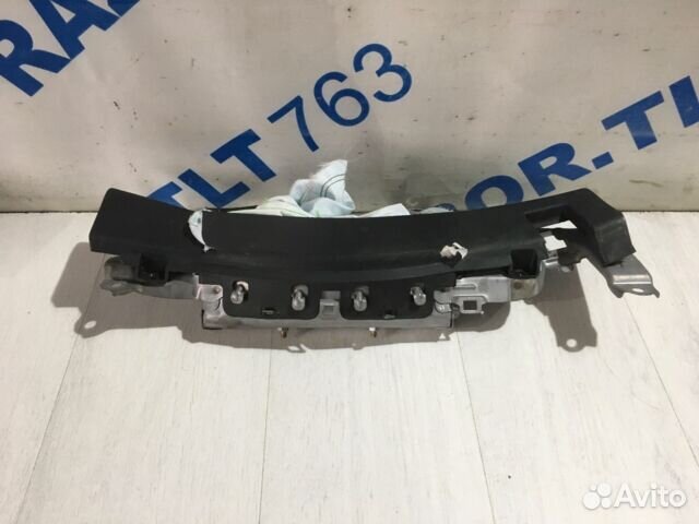 Подушка безопасности в ноги lexus IS350 3.5 ат сед