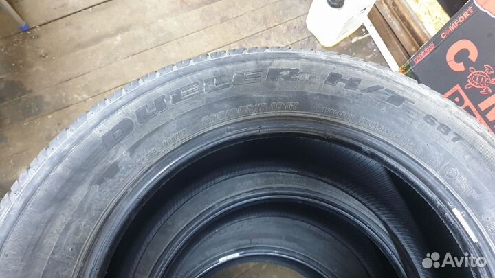 Bridgestone Dueler H/T 687 225/65 R17