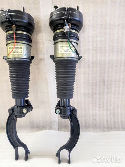 Пневмостойка передний Audi A6 Allroad C7, Комплект