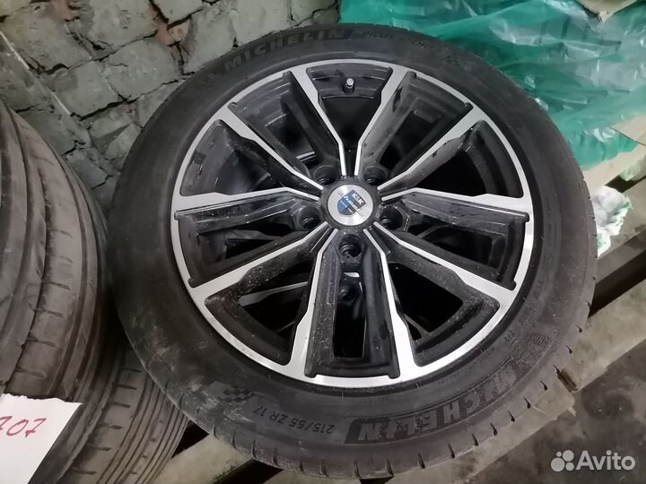 Колеса на Toyota Camry r17 зимние