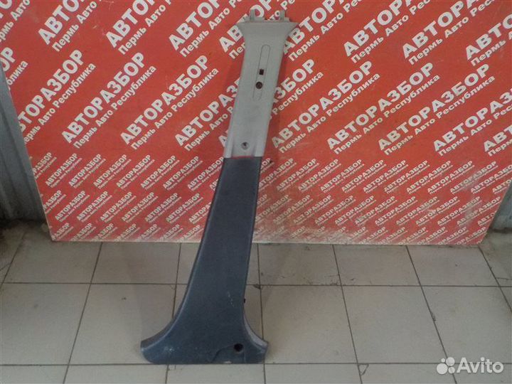 Обшивка стойки правая LADA X-Ray 21129 2016