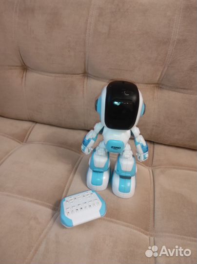 Робот на пульте управления Zero Robot