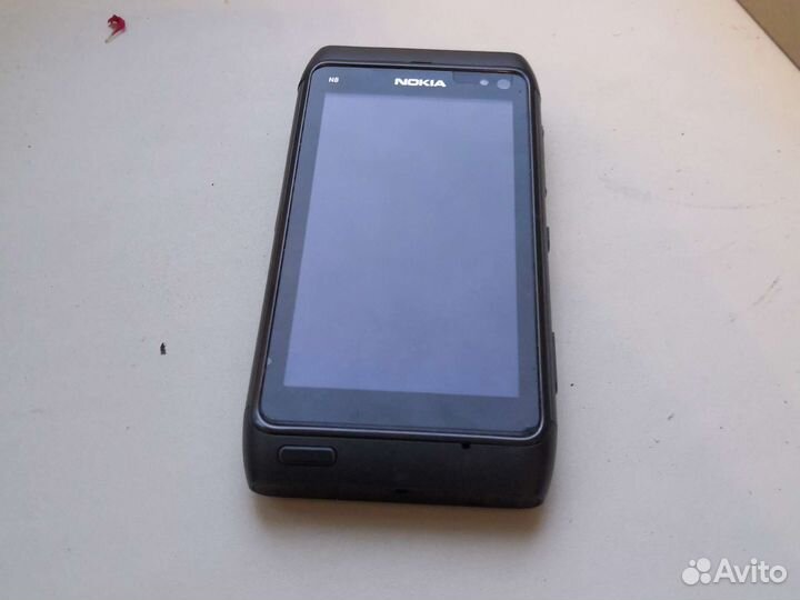 Телефон Nokia n8