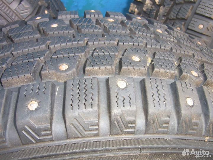 R15 Dunlop SP Winter Ice 01 195/60, PCD 4x100 DIA 54.1